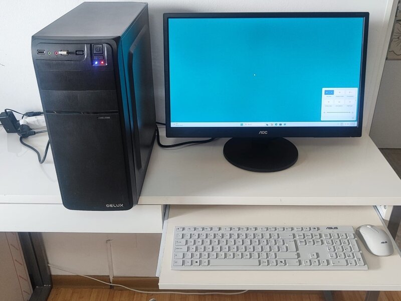 Sistem PC AMD Ryzen 3 cu SSD, DDR4, Wi-Fi, Monitor 24”, cu Garantie Factura